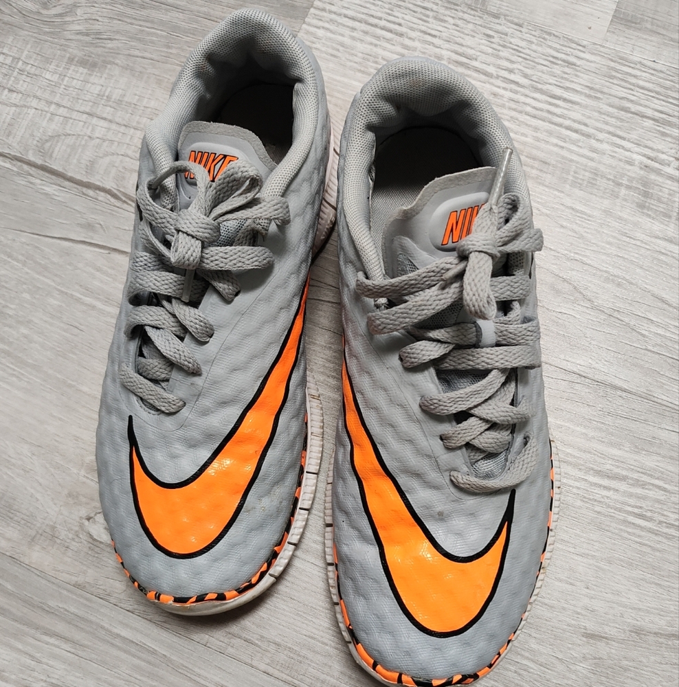 Nike Free Hypervenom Size 5.5 Grey Orange Sneakers